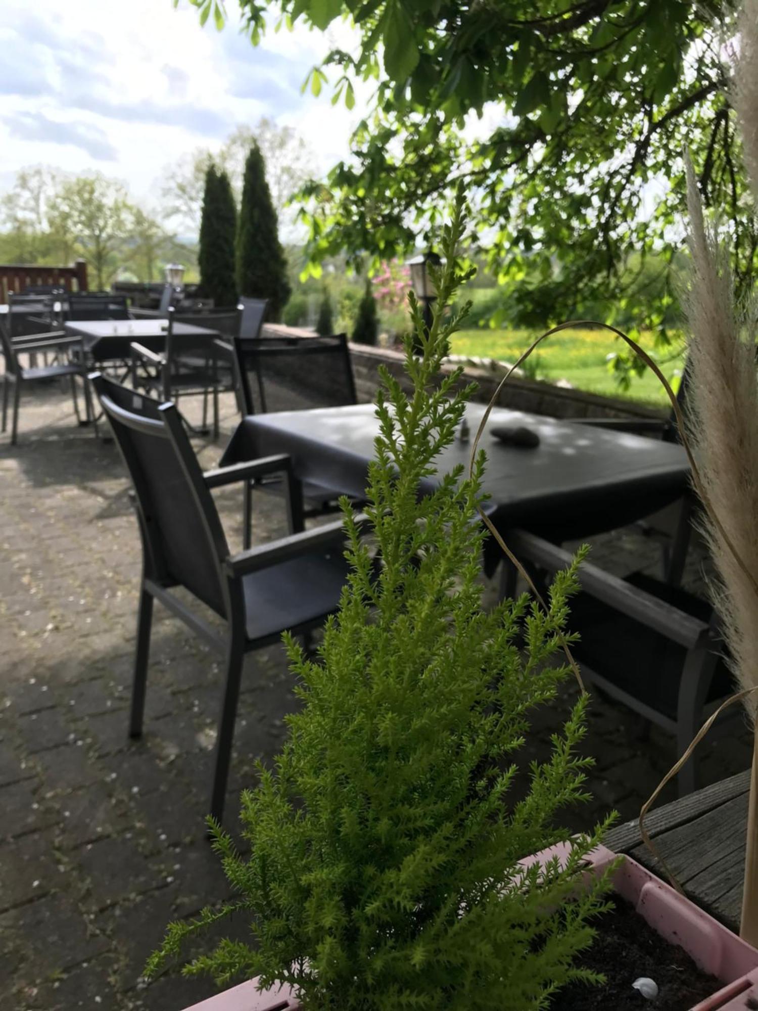 Landgasthof Felsenkeller Dinkelsbuhl Bagian luar foto